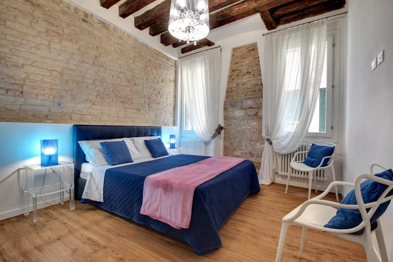 Charming Castello Apartments By Wonderful Italy
